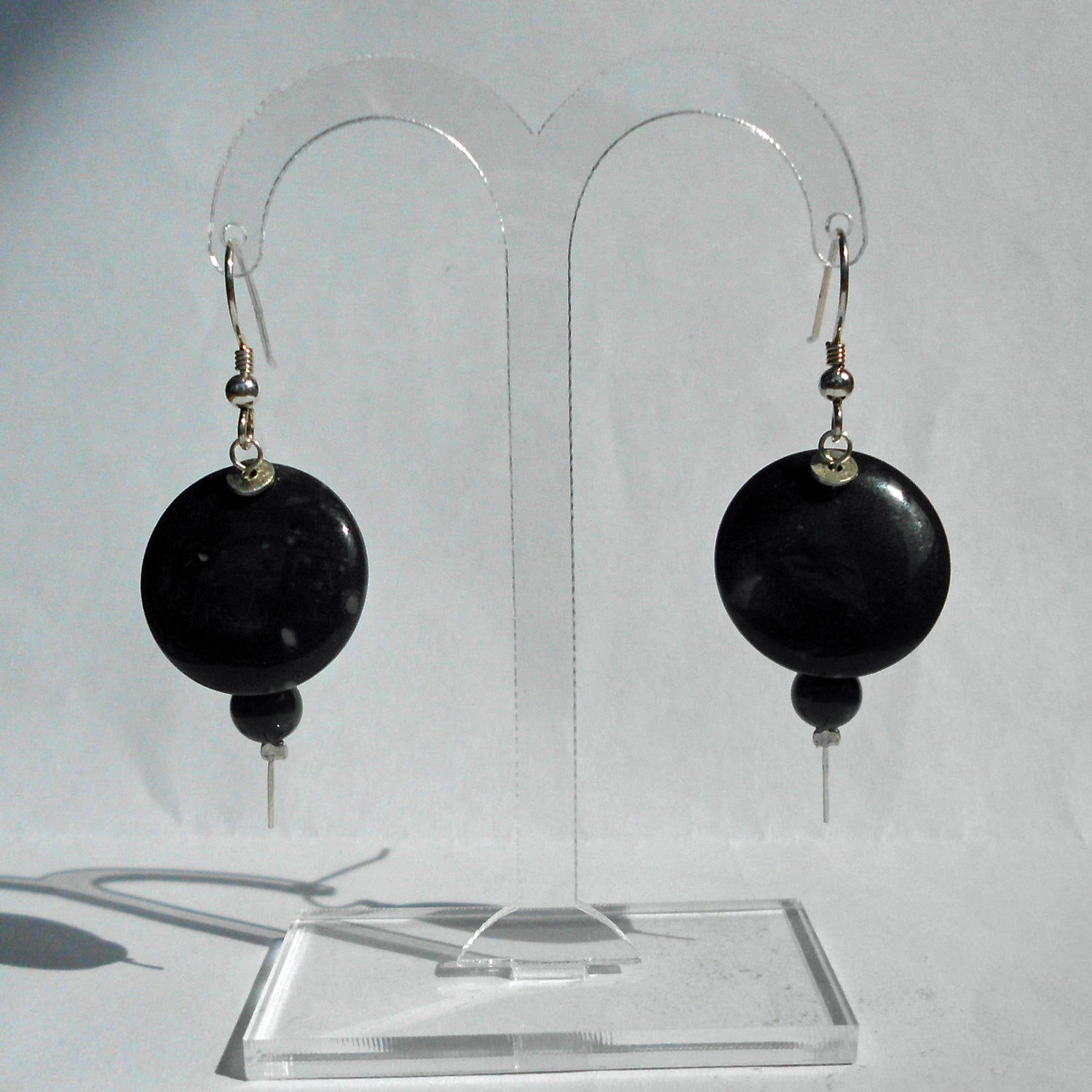 Ohrhänger aus Feuerstein und Silber, Unikat von Rügen