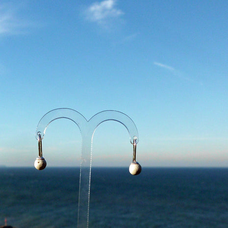 Ohrhänger aus Kalkschwämmen von der Ostsee-Insel Rügen