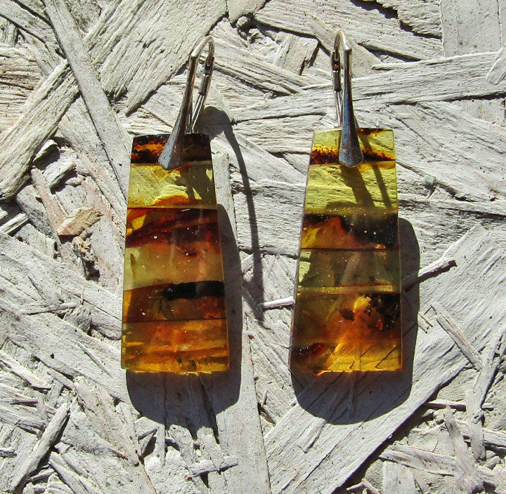 Ohrhänger aus Mosaikbernstein und Silber, Einzelstück