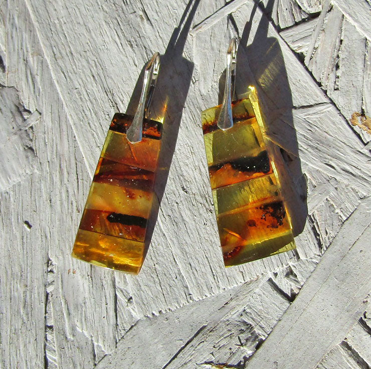 Ohrhänger aus Mosaikbernstein und Silber, Einzelstück