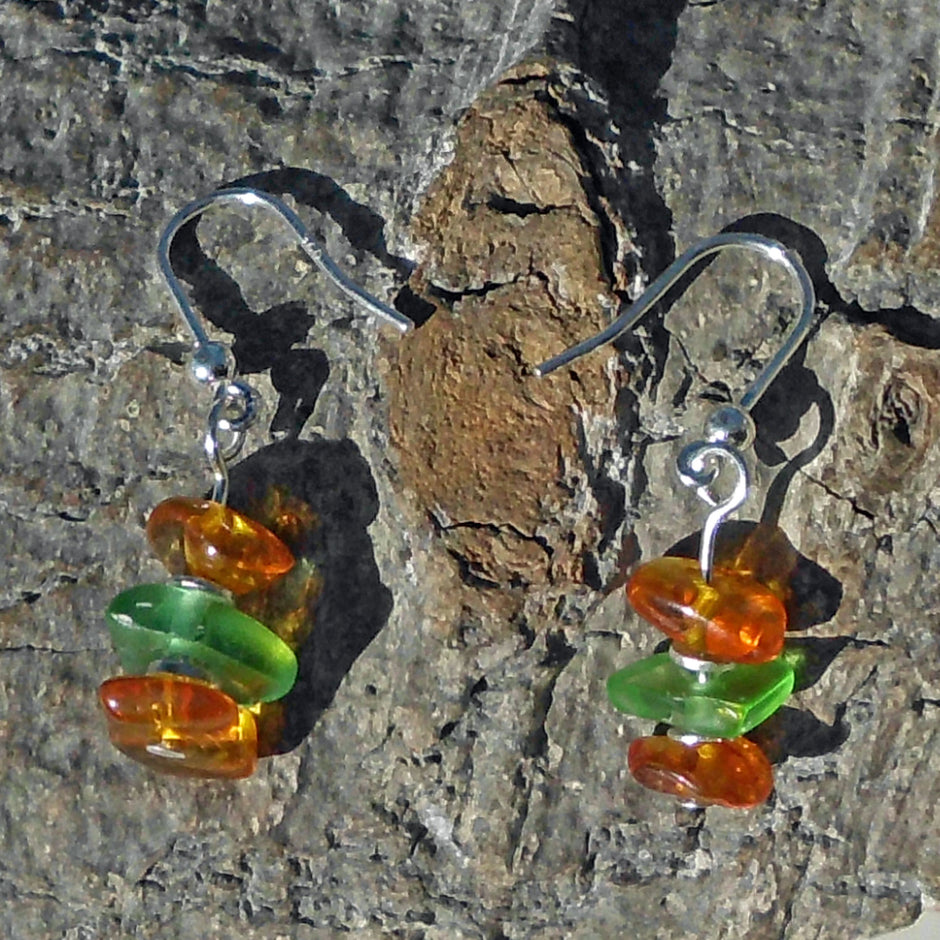 Ohrhänger aus Bernstein und Seeglas, handgefertigt