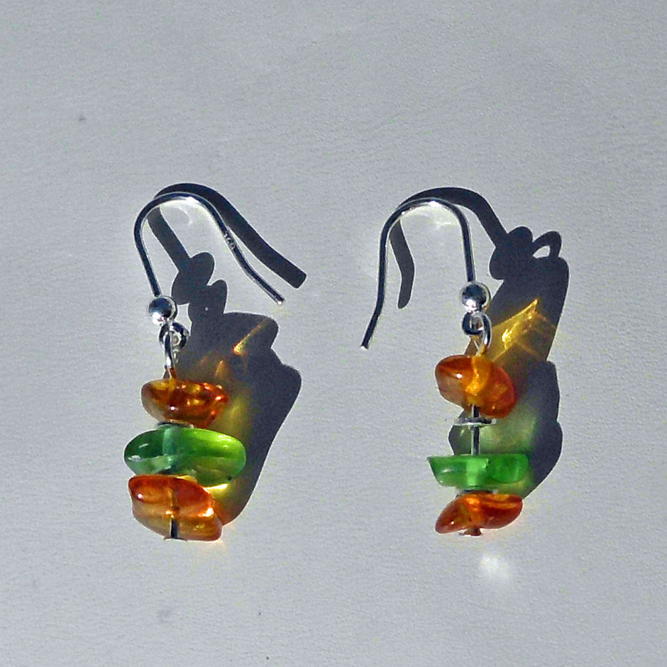 Ohrhänger aus Bernstein und Seeglas, handgefertigt