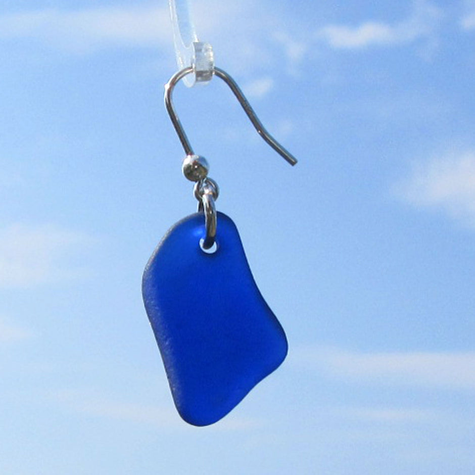 Ohrhänger aus blauem Seeglas und Silber (925)