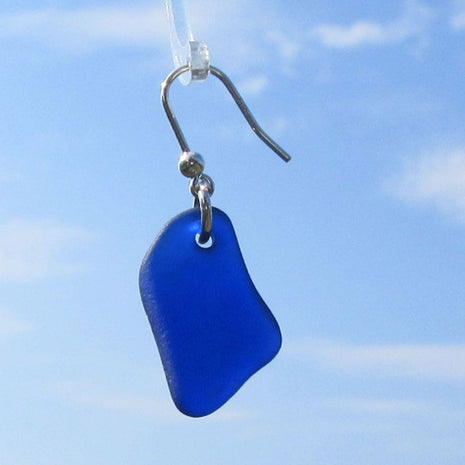 Ohrhänger aus blauem Seeglas und Silber (925)