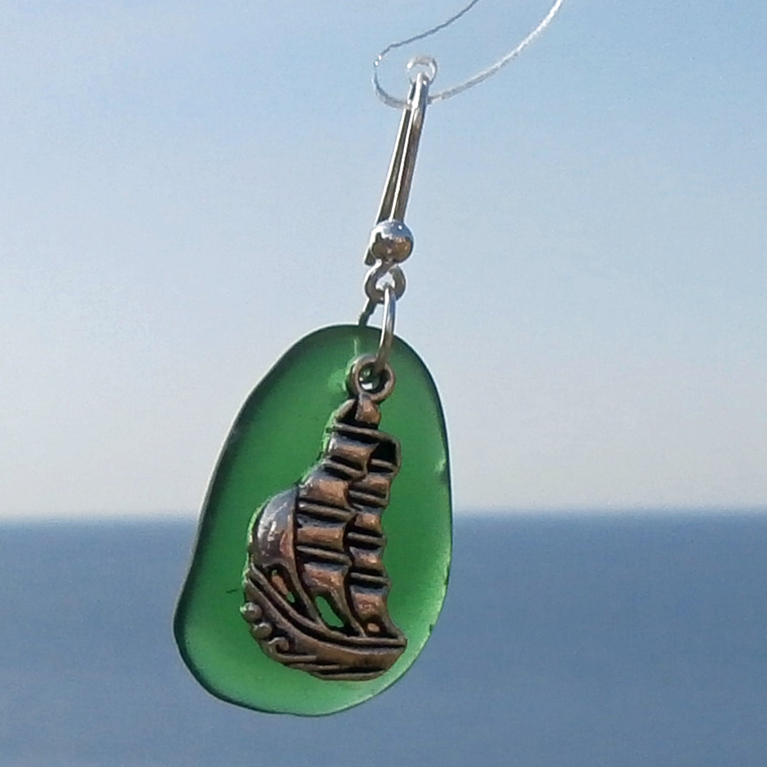 Ohrhänger aus Seeglas und Windjammer, Unikat