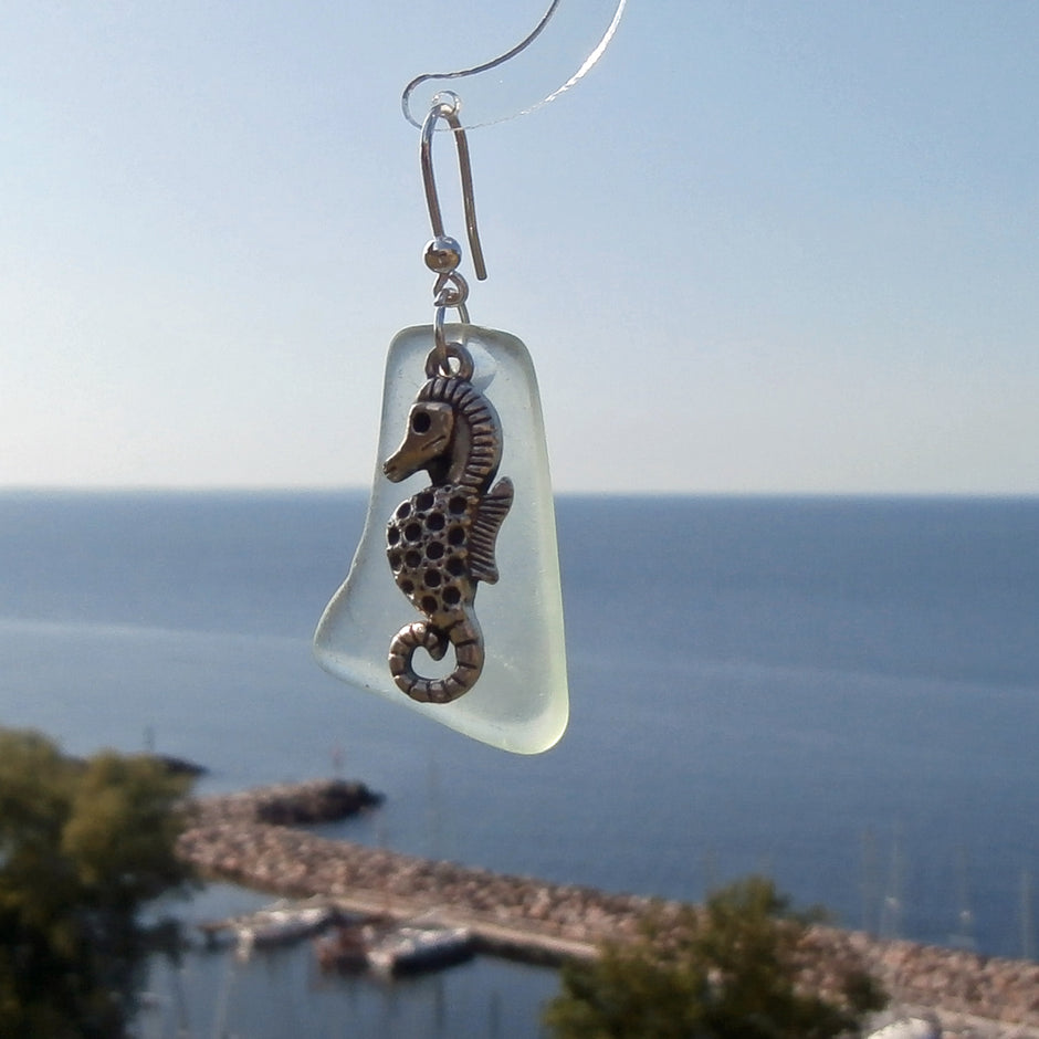 Ohrhänger aus Seeglas mit Seepferdchen, 4,8 cm
