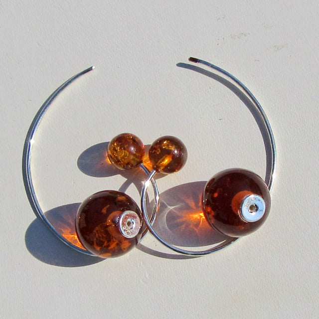 Bernstein-Ohrhänger mit großen und kleinen Perlen, Unikat