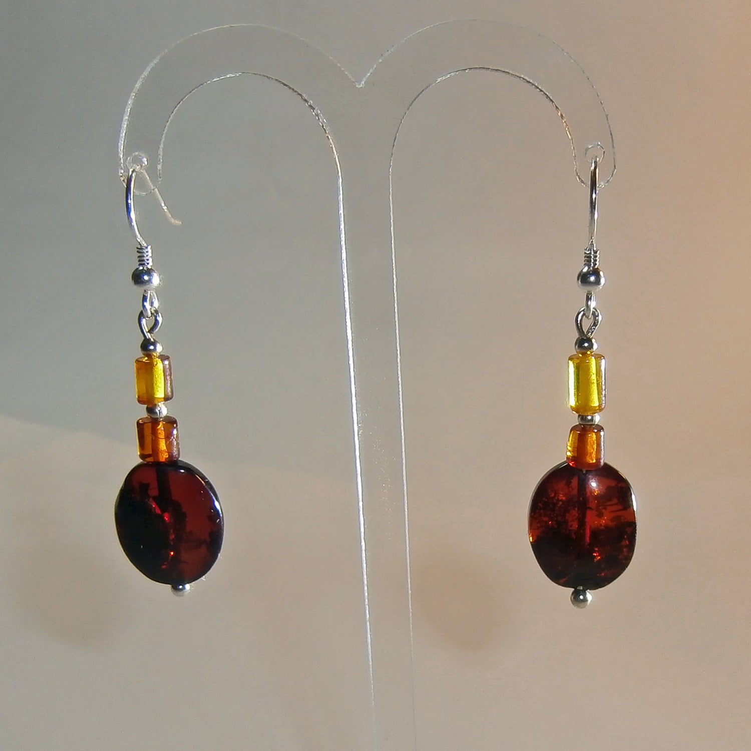 Ohrhänger aus 925 Silber mit 3 handverlesenen Bernsteinen