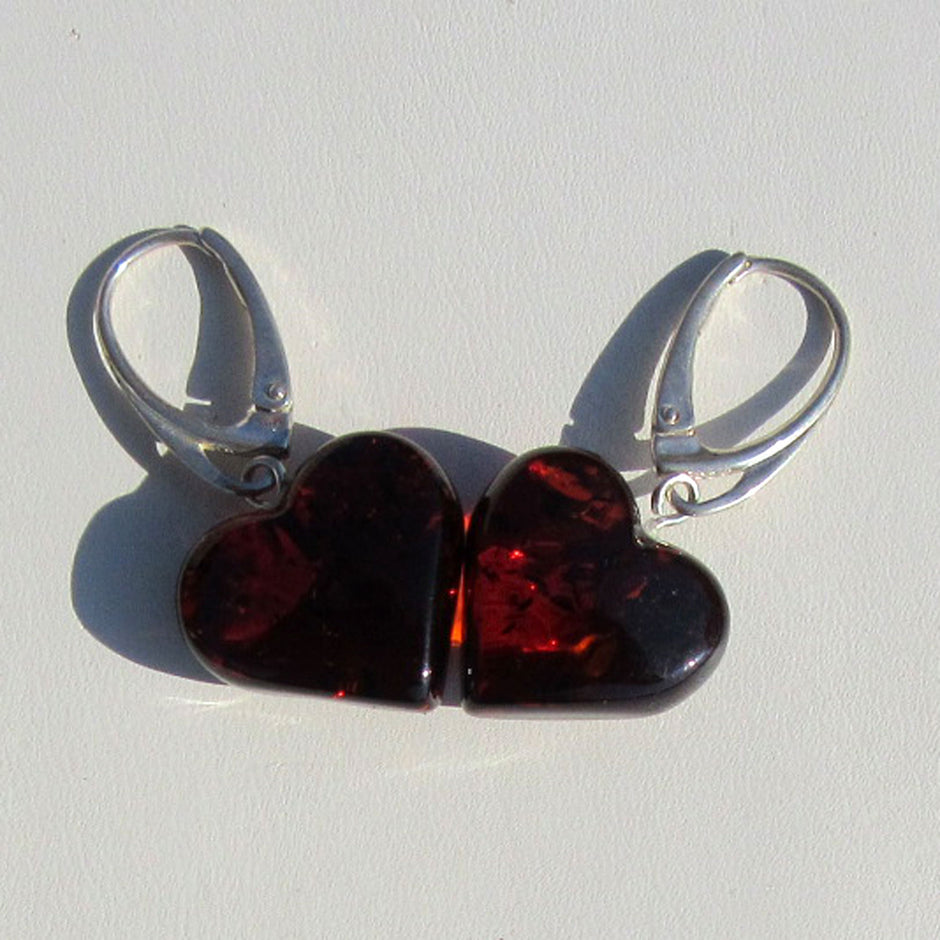 Ohrhänger aus 925er Silber mit kognakfarbenem Bernsteinherz