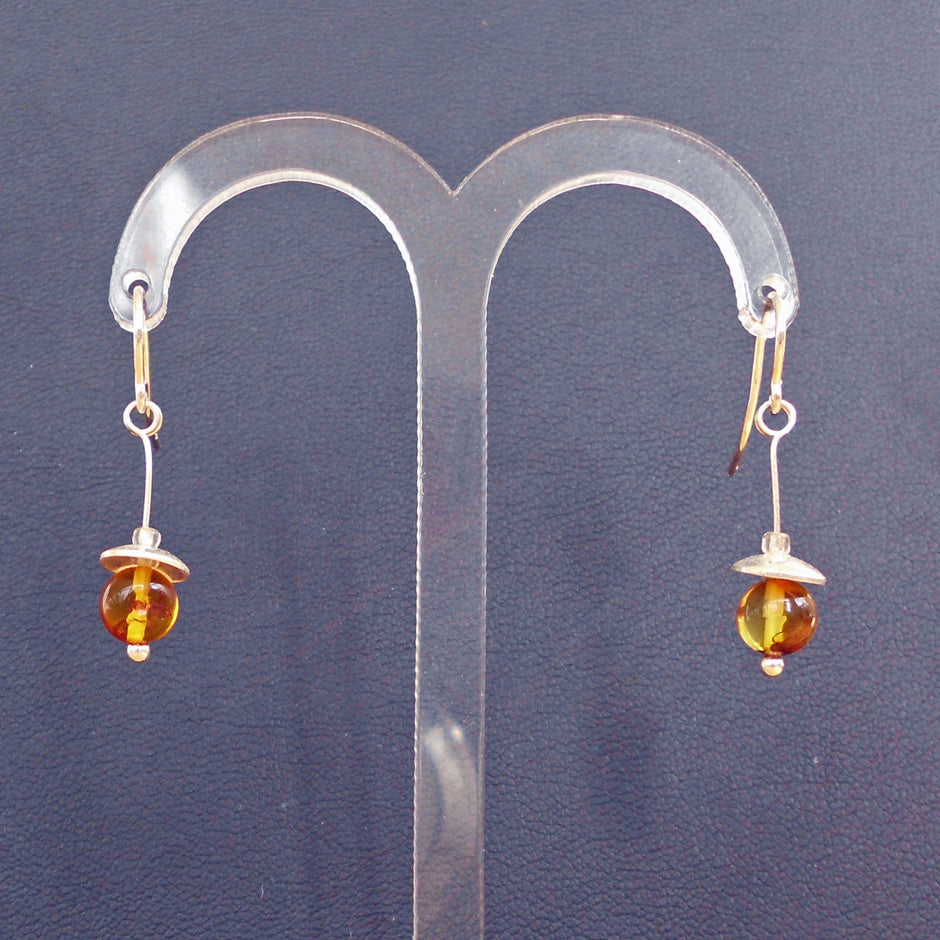 Ohrhänger aus Bernstein mit Silberschale, einzigartig