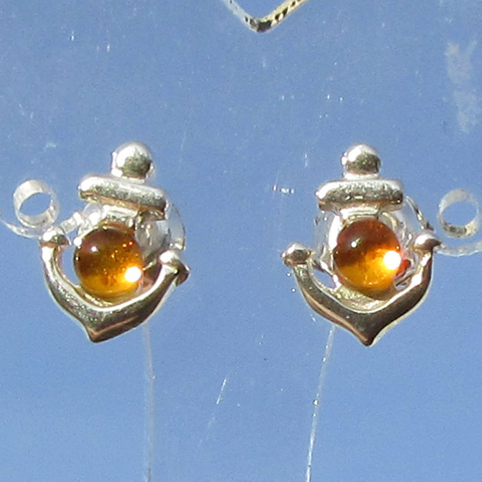 Ohrstecker Anker mit goldfarbener Bernsteinperle, Unikat