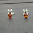 Kleine Ohrstecker Eule aus Bernstein und Silber 925