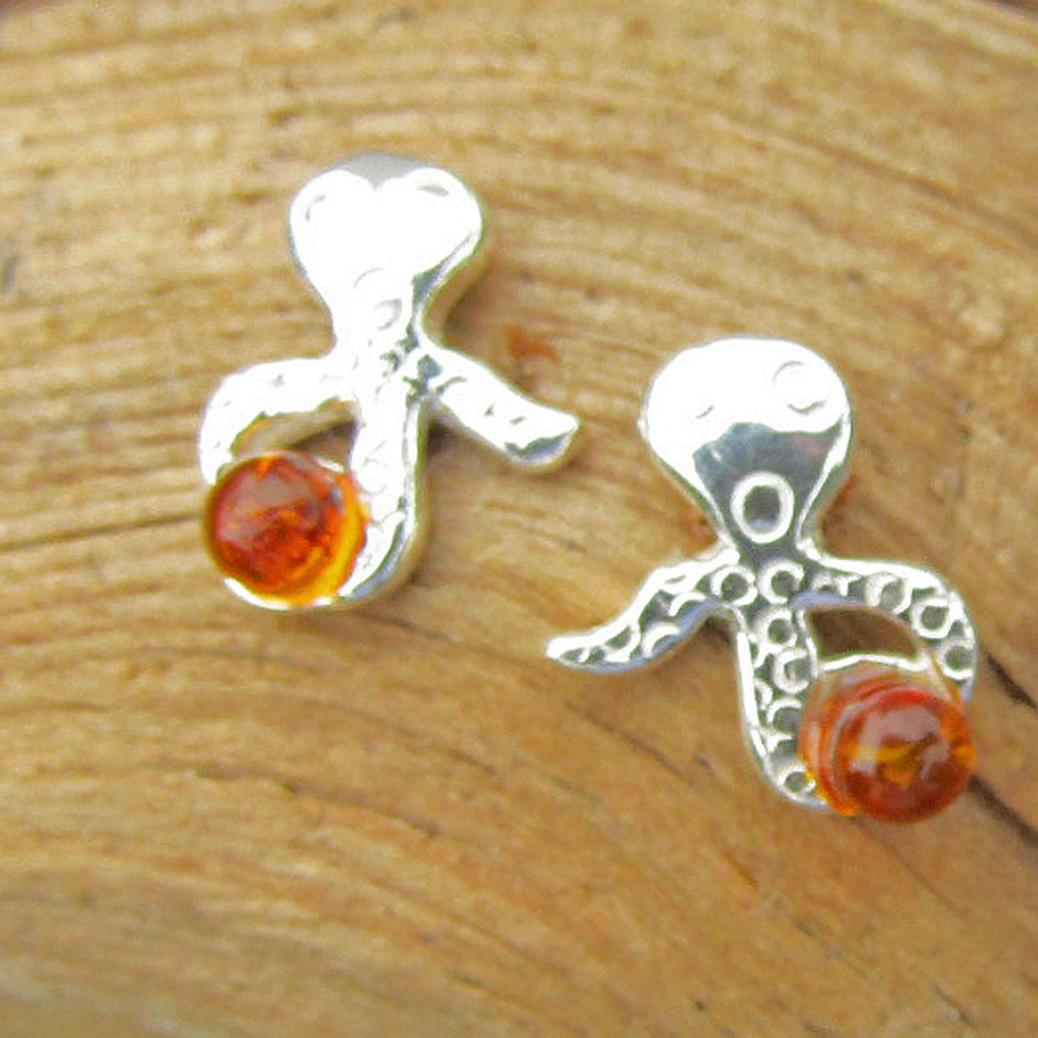 Ohrstecker Krake mit kognacfarbenem Bernstein