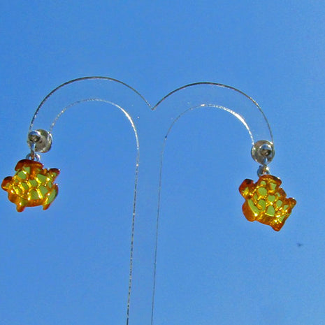 Einzelstück: Ohrhänger Schildkröte aus Bernstein und Silber