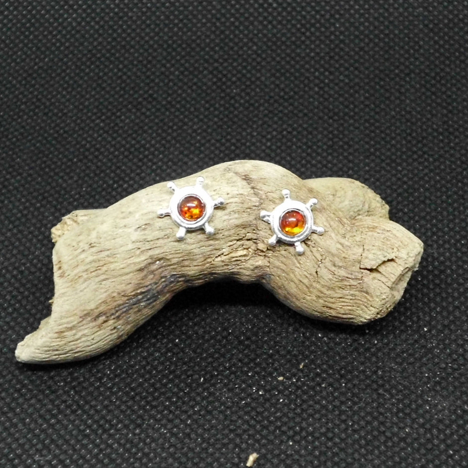 Edle Ohrstecker Steuerrad mit kognacfarbenem Bernstein