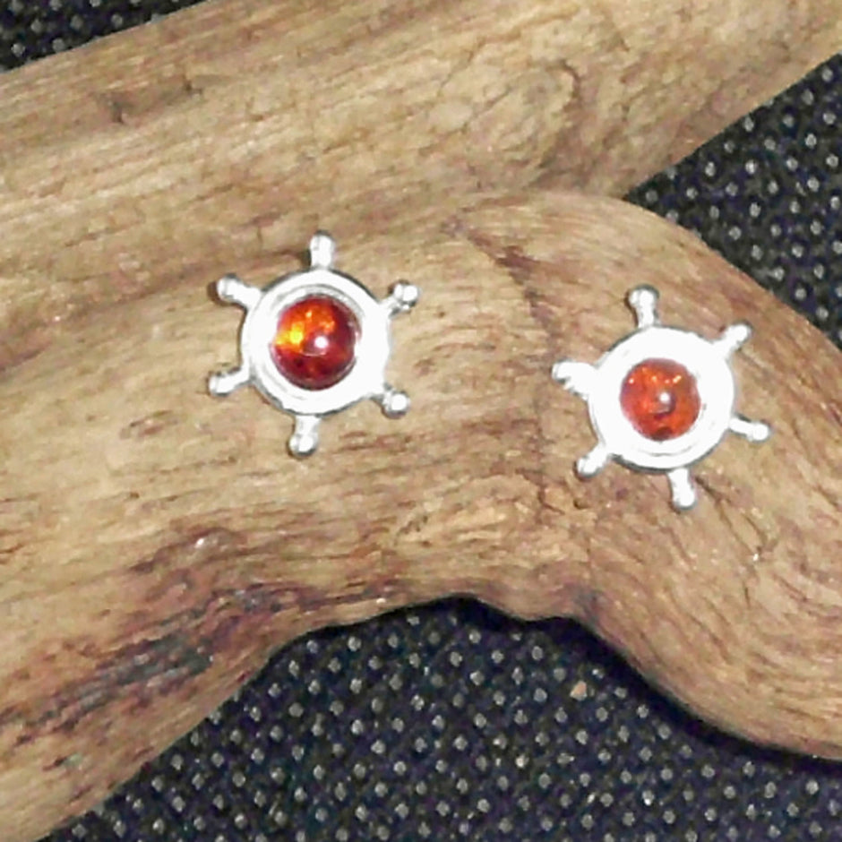 Edle Ohrstecker Steuerrad mit kognacfarbenem Bernstein