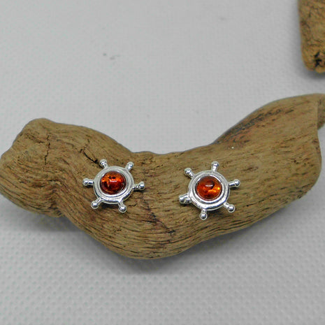 Edle Ohrstecker Steuerrad mit kognacfarbenem Bernstein