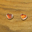 Einzelstück: Kleine Ohrstecker aus Bernsteinherzen