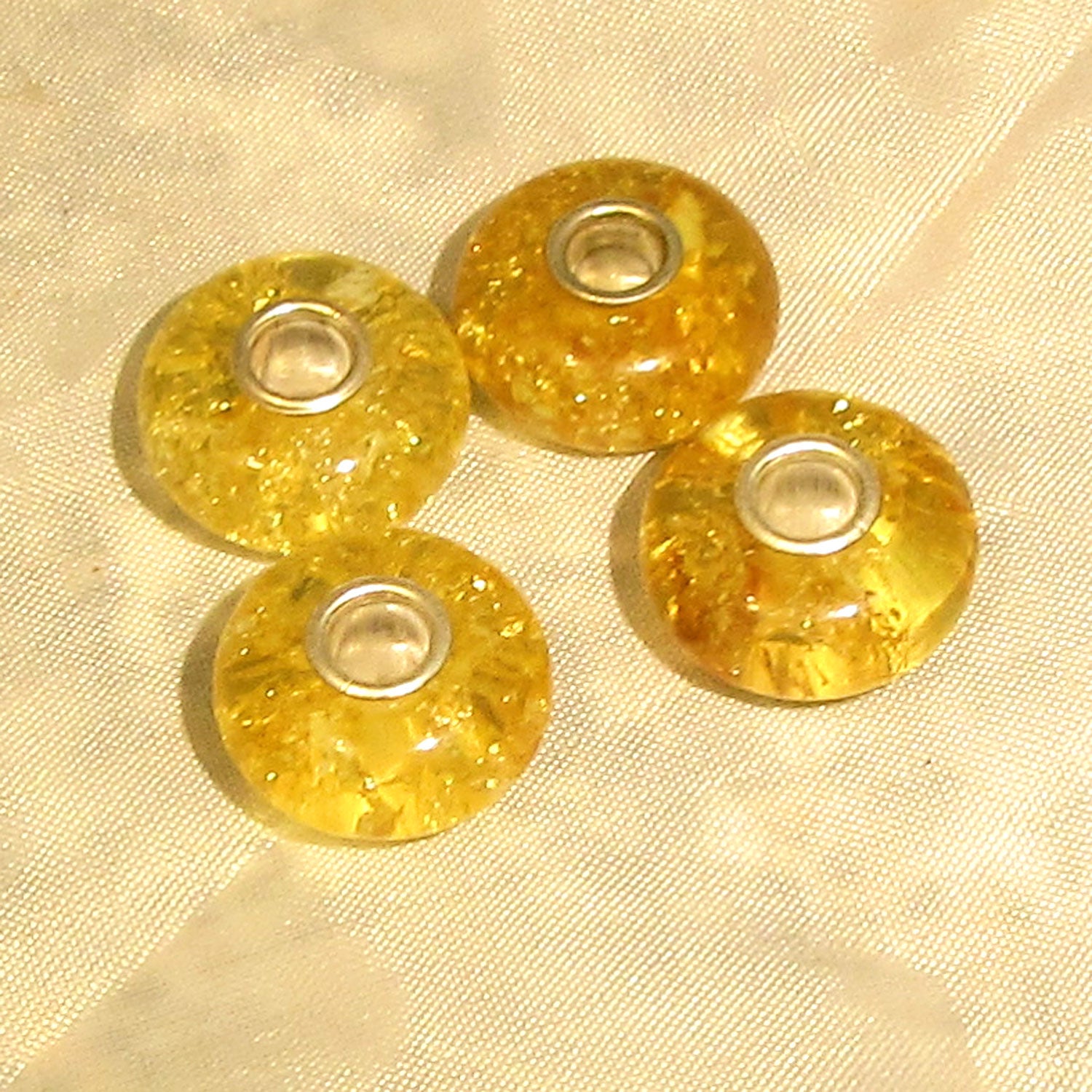 Bead für Pandora aus sonnengelben Bernstein