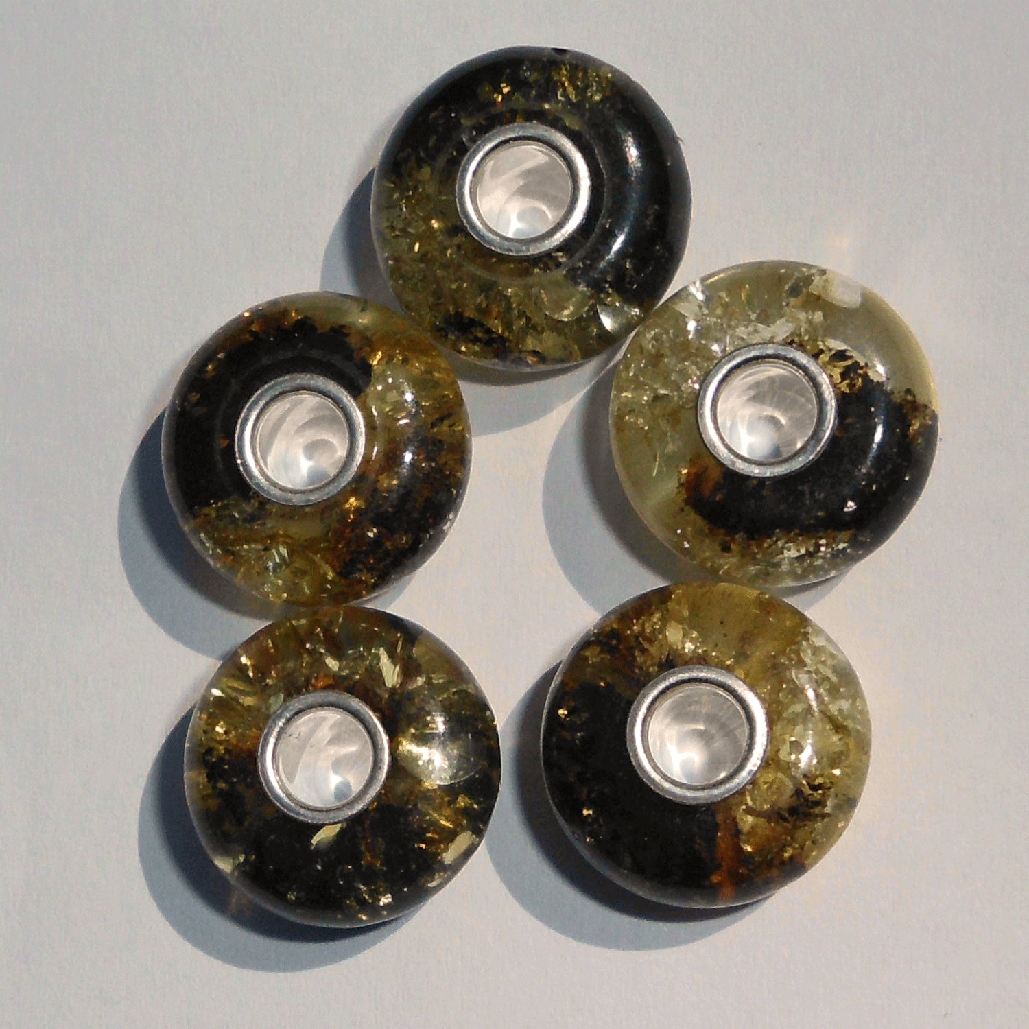 Polierter Moorbernstein-Bead für Pandora