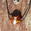 Drahtcollier mit Bernsteinhalbkugeln und Silber