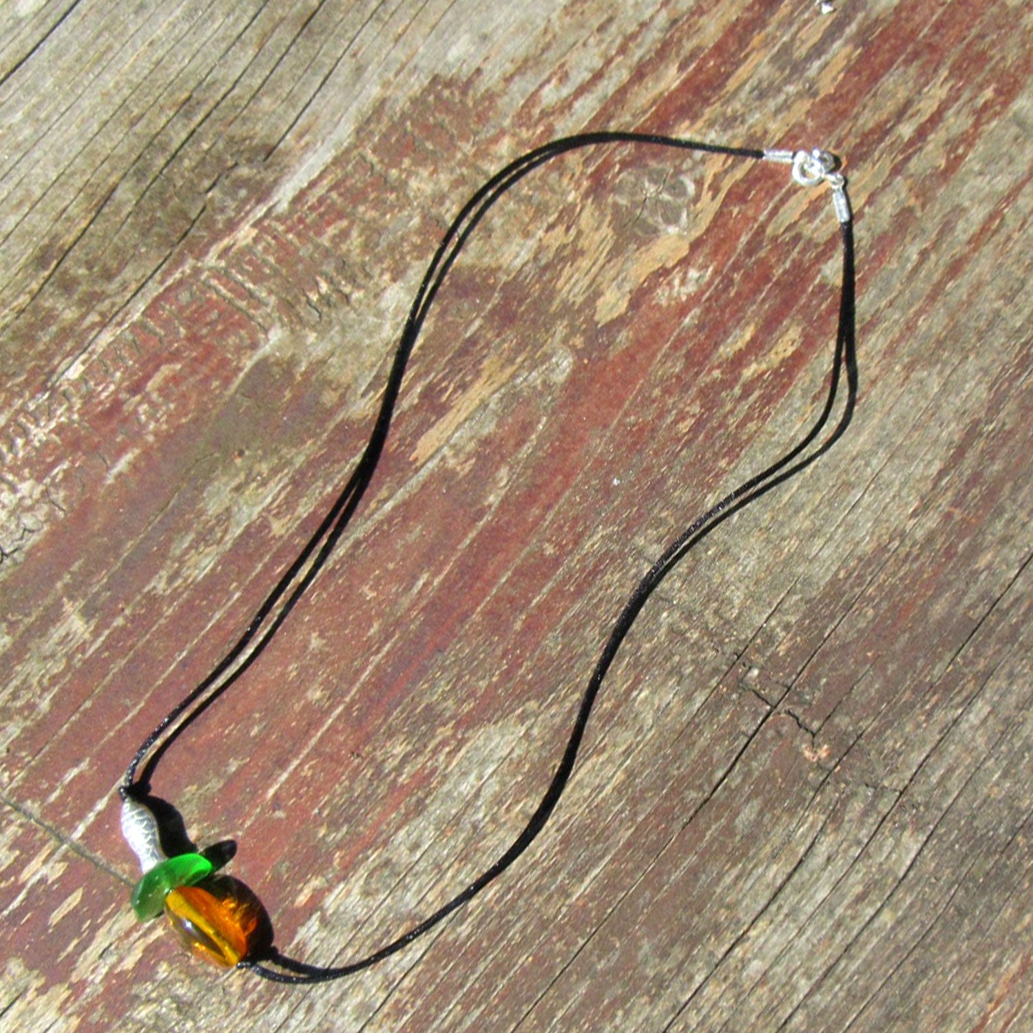 Schicke Kette aus Bernstein und Seeglas, Unikat