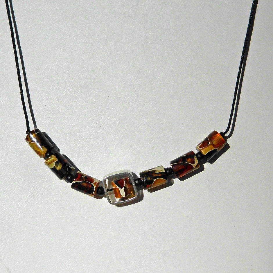 Edles Collier aus Mosaikbernstein und 925er Silber