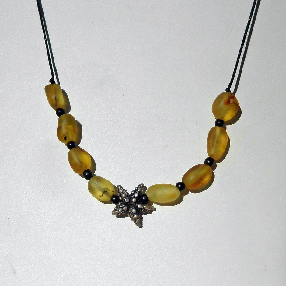 Collier mit Seestern aus Silber 925 und Bernsteinperlen