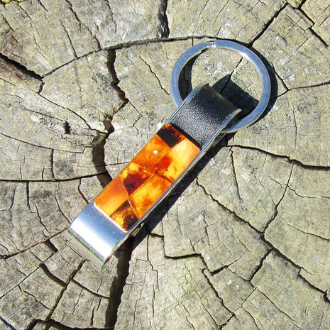 Edler Schlüsselanhänger mit Bernsteinintarsien mit Kapselheber