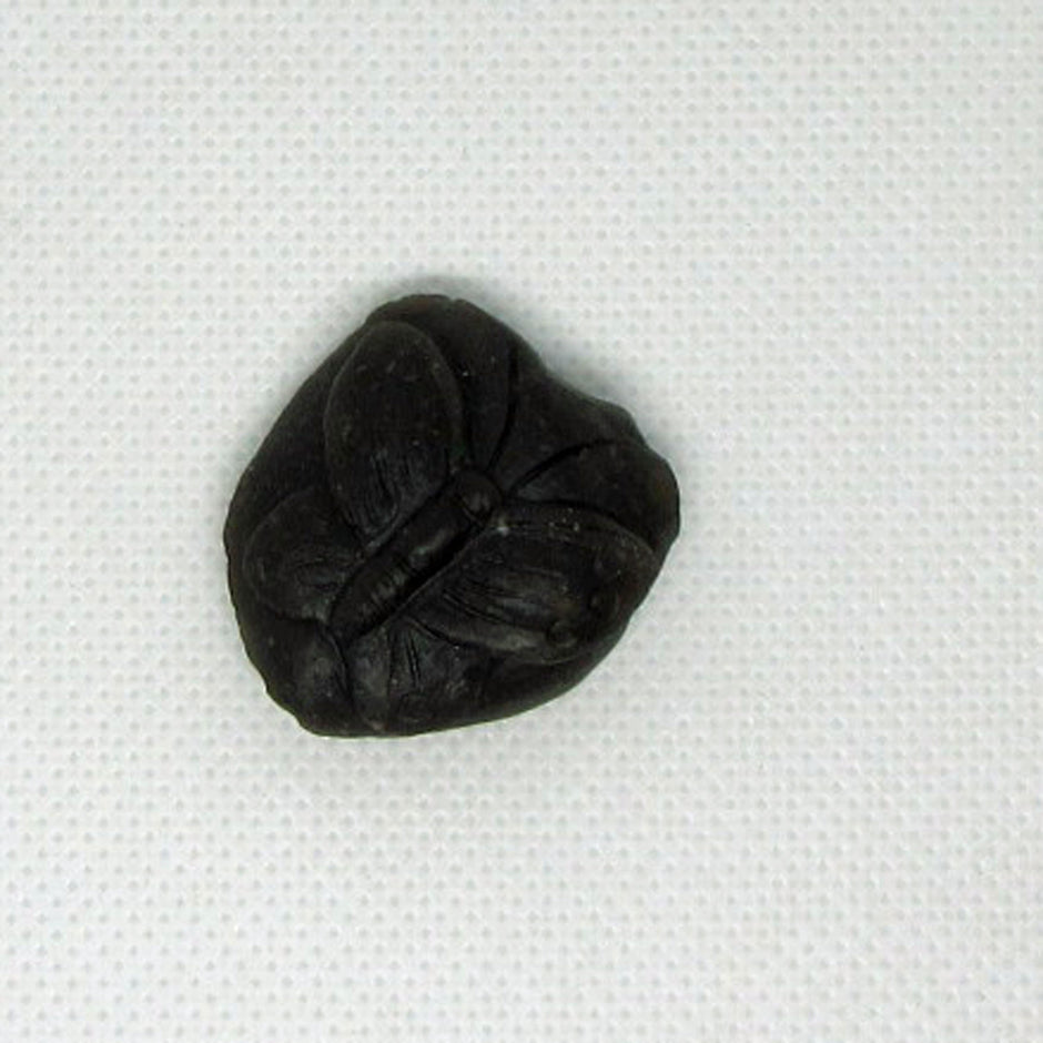 Schmetterling aus Feuerstein – ein Unikat von der Ostsee-Insel