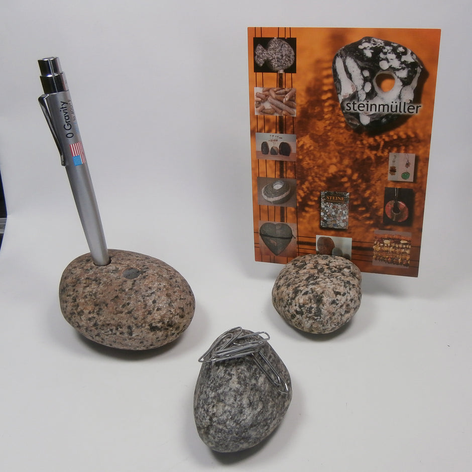 Schreibtisch-Set aus Kieselsteinen von der Ostseeküste