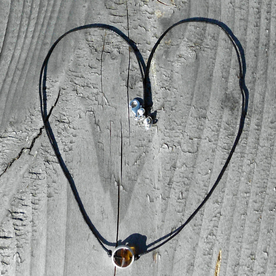 Collier mit Seeglas im Silberring – Unikat von Rügen