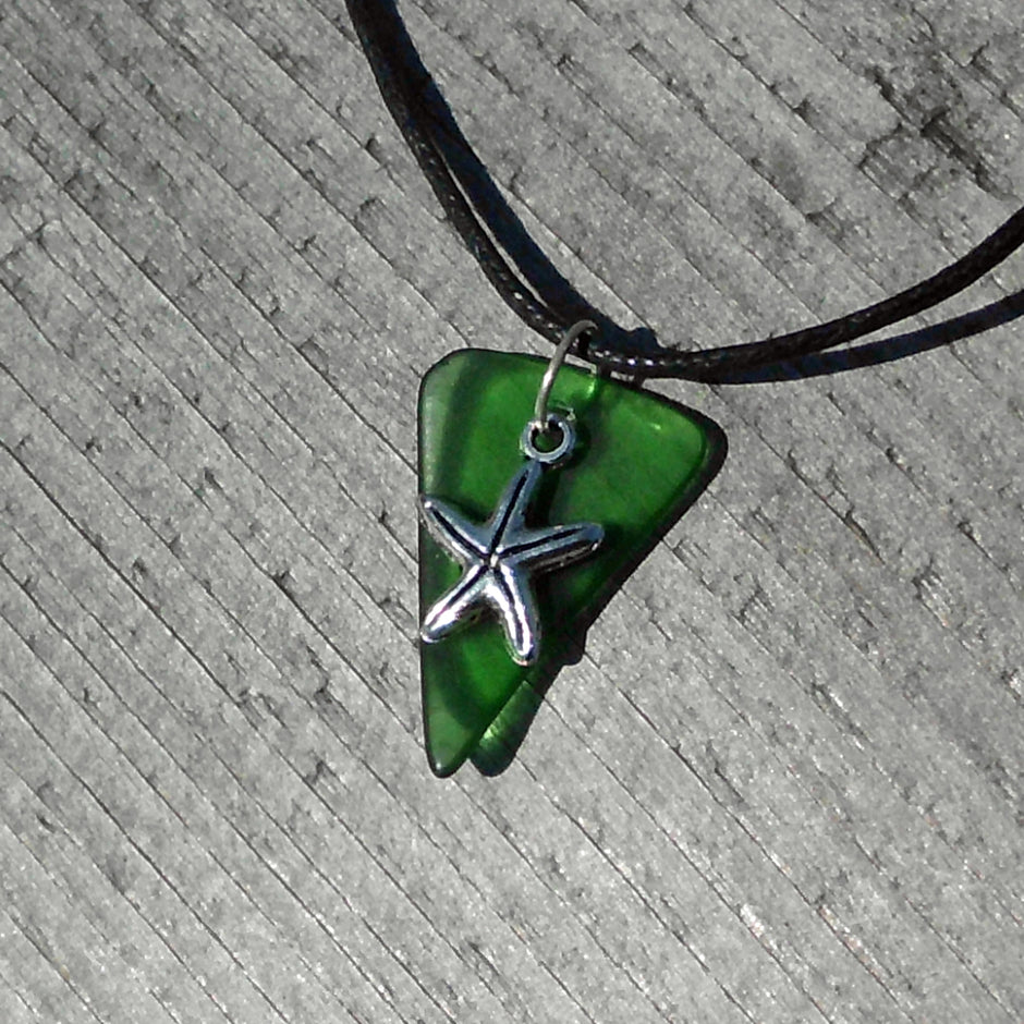 Seeglas-Anhänger mit Seestern am Baumwollband, Unikat