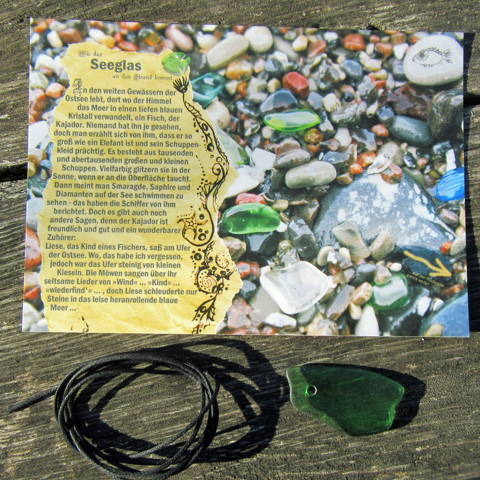 Seeglas am Band mit Märchen – Ein Unikat von der Ostsee