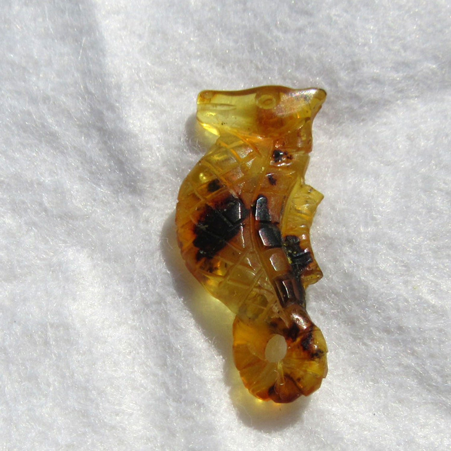 Seepferdchen aus Bernstein – Einzigartiges Unikat von Rügen