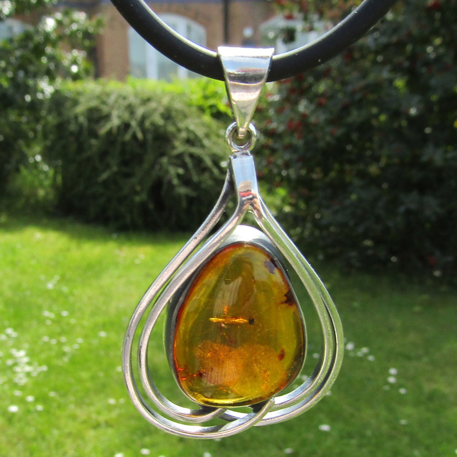 Wunderschöner Bernstein im im designten Silber.EINZELSTÜCK !!!