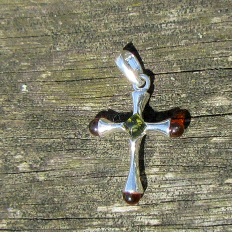 Einzigartiges Kreuz aus Bernstein und Silber, handgefertigt