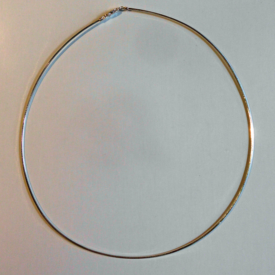 Eleganter Omega-Reif aus 925er Silber, rhodiniert