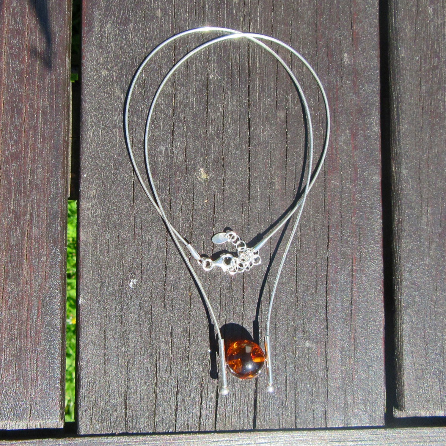 Elegantes Silbercollier mit Bernsteinperlen – Unikat