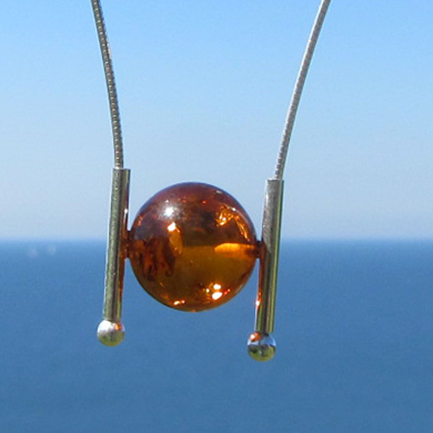 Elegantes Silbercollier mit Bernsteinperlen – Unikat