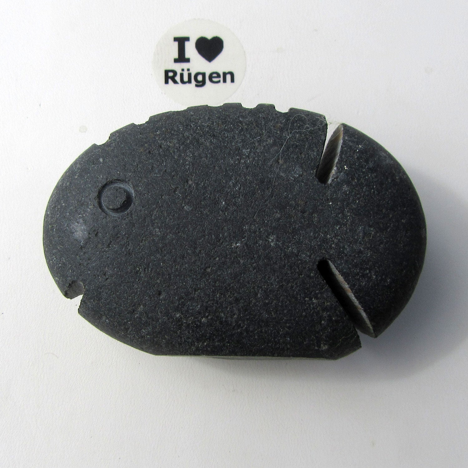 Fisch aus Rügener Granit, handgefertigt, Einzelstück