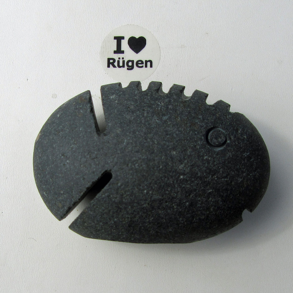 Fisch aus Rügener Granit, handgefertigt, Einzelstück
