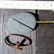 Zauberhaftes Steinherz aus Rügener Kiesel – naturbelassen & mit Lederband
