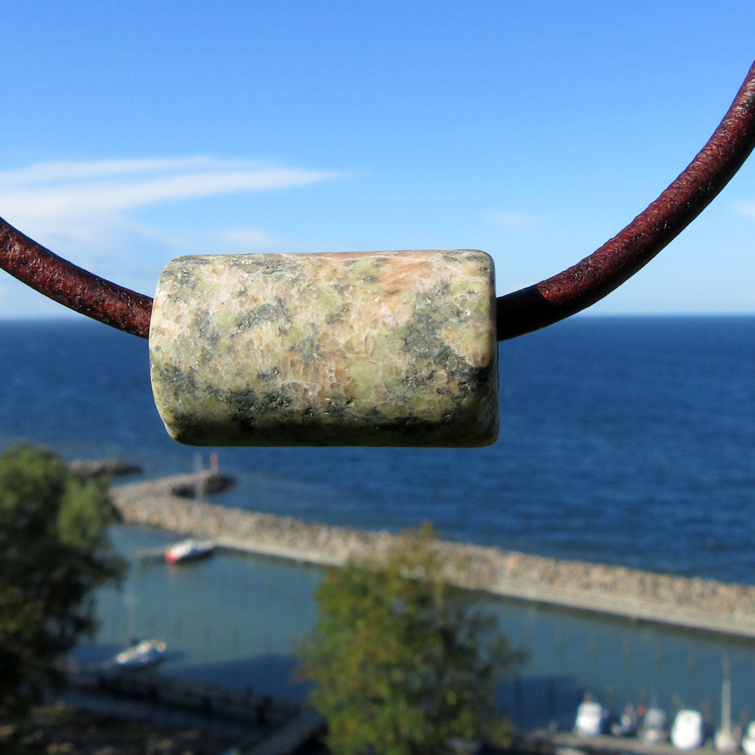 Rustikaler Granit-Zylinder – Unikat von der Ostsee-Insel
